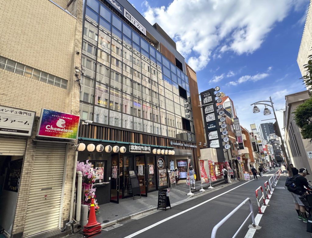 Retro Café Revival in Kabukicho: Omu-rice & Nostalgia at Coffee Seibu