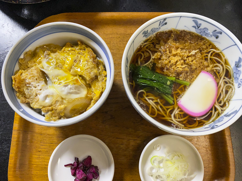 Hidden Soba Gem in Wakamatsukawada: Handmade Noodles at Owariya