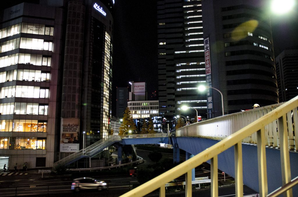 Shinjuku Night Cafés: Where to Enjoy Coffee and Sweets Until Midnight