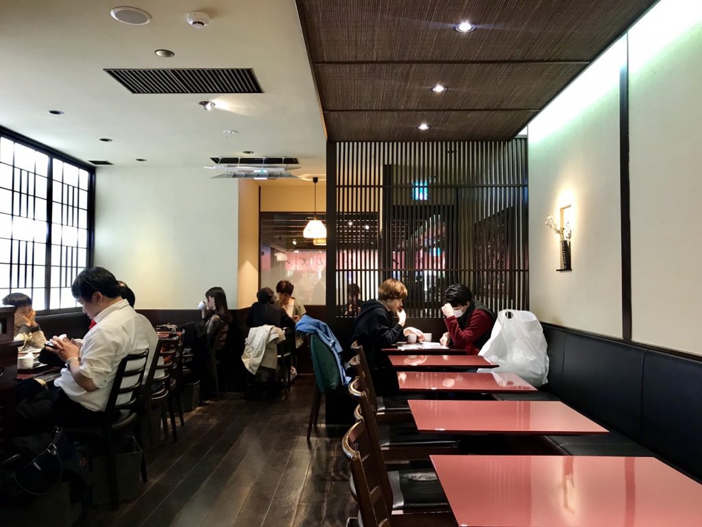 Hidden Wagashi Café in Shinjuku: Oiwake Dango Main Store Recommended for Foreign Visitors