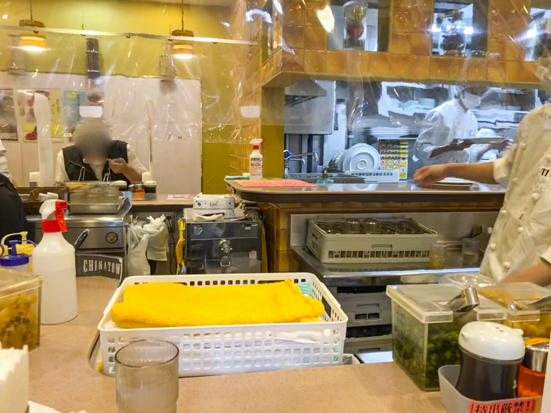 Fast, Affordable, and Delicious! "Curry House 11 Imasa" in Shinjuku West — Indulge in the Triple-Curry Plate and Impressive Waraji Katsu Curry
