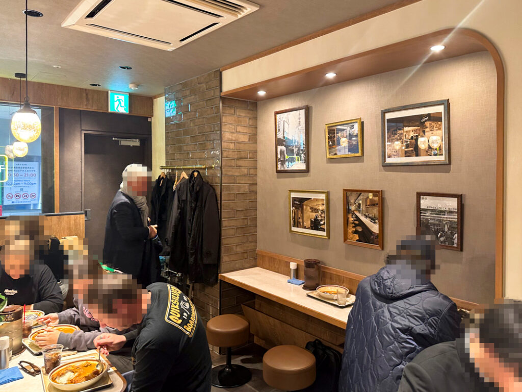 [Famous Shinjuku Curry Spot] Crowded with Foreign Tourists! Enjoy Katsu Curry and Croquette Curry at the Reopened “Monsnack Shinjuku Kinokuniya Building”