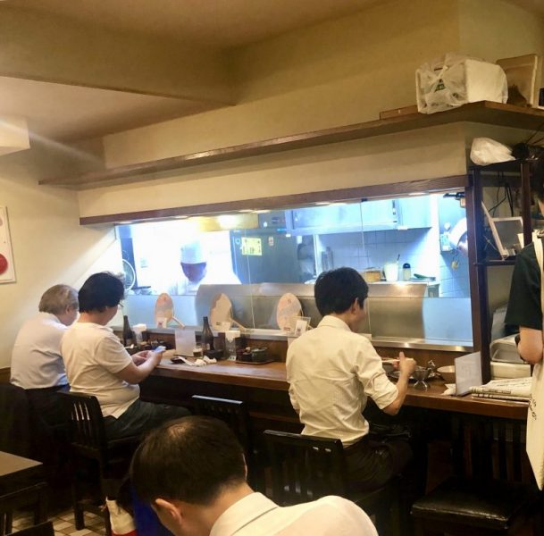 Oroji in Shinjuku: Classic Tonkatsu Restaurant Serving the Original “Ton-don” Curry Cutlet Bowl