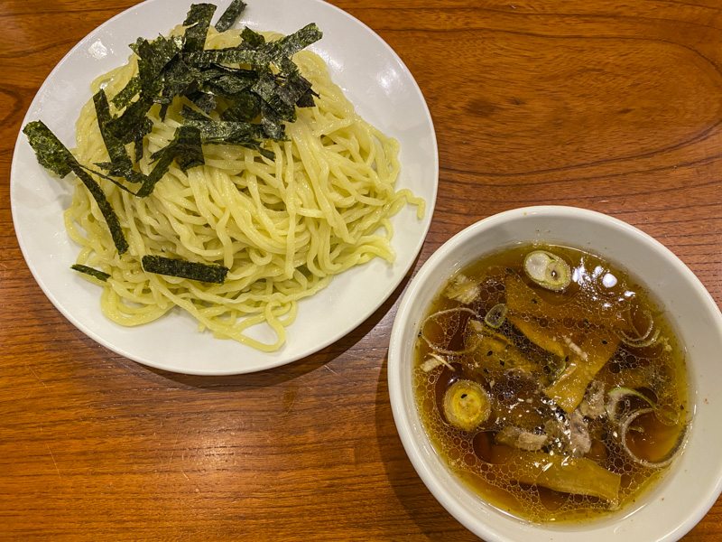 Ramen Manrai in Nishi-Shinjuku: A Beloved Old-School Shop Serving Chashu Ramen Since 1961