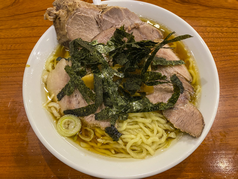 Ramen Manrai in Nishi-Shinjuku: A Beloved Old-School Shop Serving Chashu Ramen Since 1961