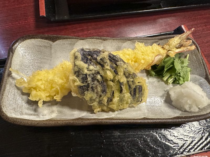 Kinjoan Main Store in Waseda: A Century-Old Soba Restaurant Serving Katsu-Don Sets and Tempura Soba