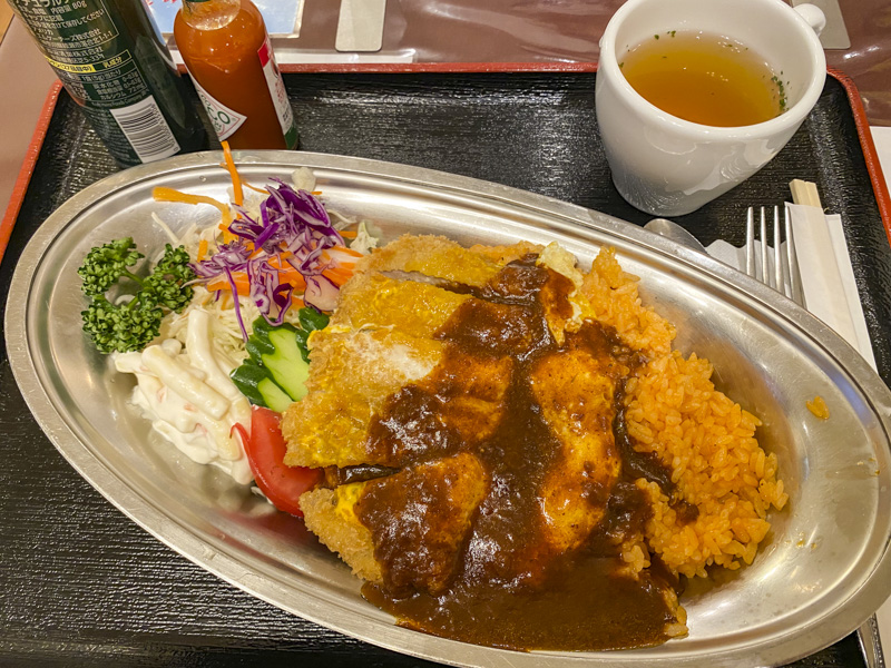 A Complete Shinjuku East Exit Travel Guide: Entertainment and Shopping Hub