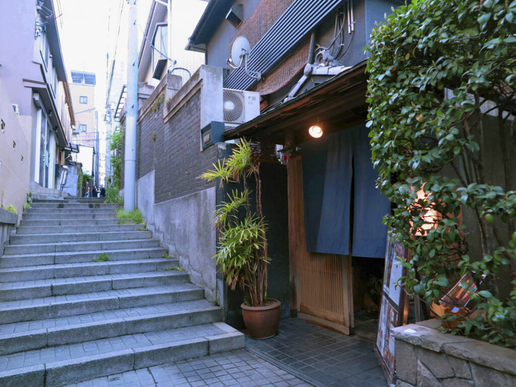 A Complete Kagurazaka Travel Guide: Tokyo’s “Little Paris” in Shinjuku