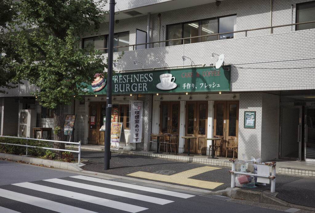 Top 5 Hamburger Chains in Shinjuku – Including Japan’s Original Favorites