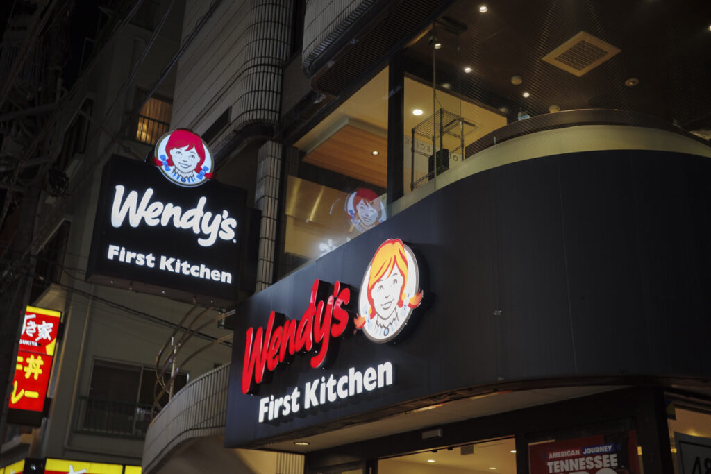 Top 5 Hamburger Chains in Shinjuku – Including Japan’s Original Favorites