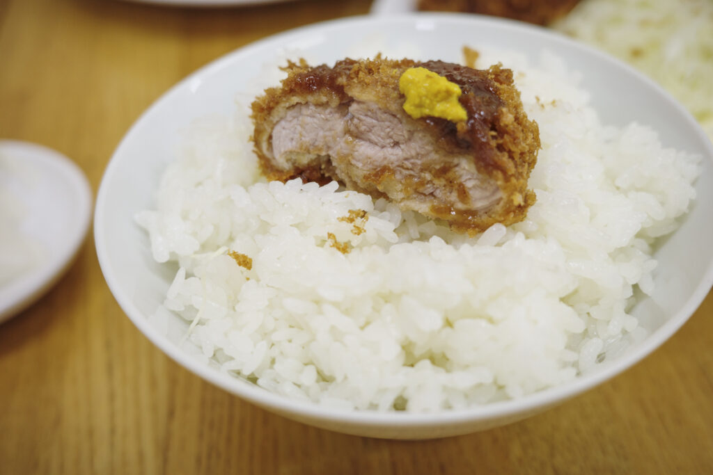 Akebonobashi Tonkatsu “Yamasaki”: Best Value Hirekatsu Set & Oyster Fry Set