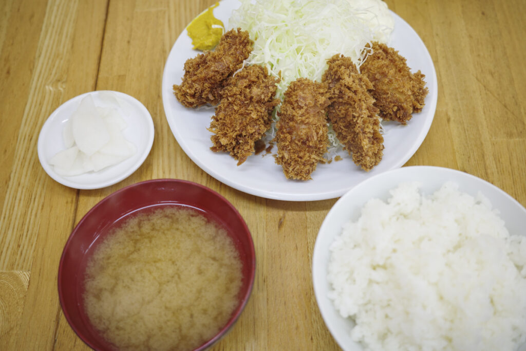 Akebonobashi Tonkatsu “Yamasaki”: Best Value Hirekatsu Set & Oyster Fry Set
