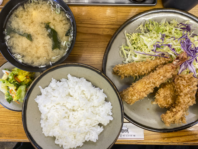 Teishoku in Shinjuku: A Simple Guide to Japanese Set Meals and Popular Chains