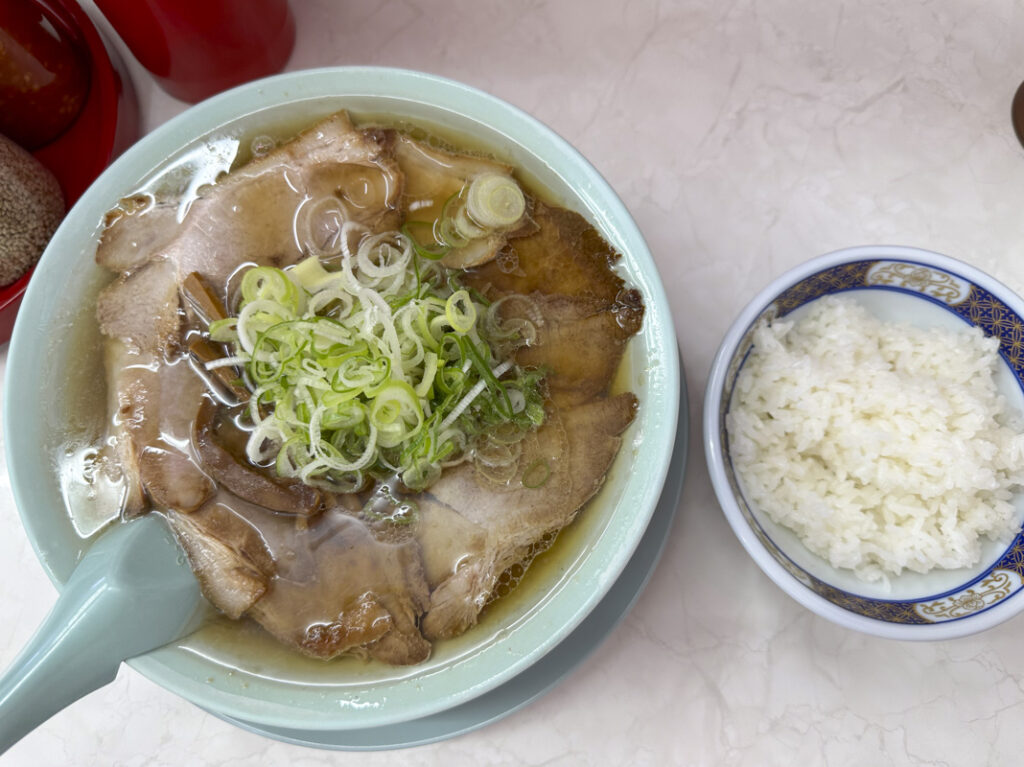 24-Hour Ramen in Kabukicho: Chuka Soba and Chashu Ramen at Nagichan Ramen