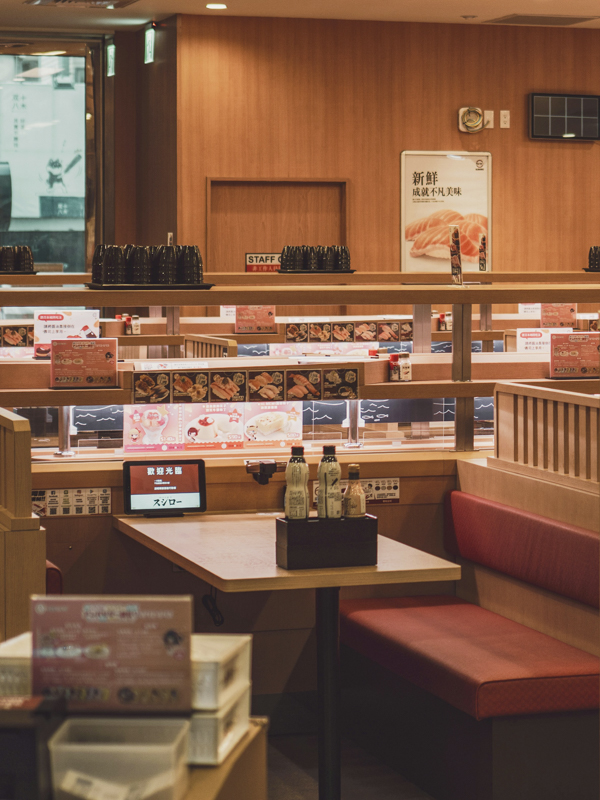 Conveyor Belt Sushi Chains in Shinjuku: Popular Affordable Sushi Spots