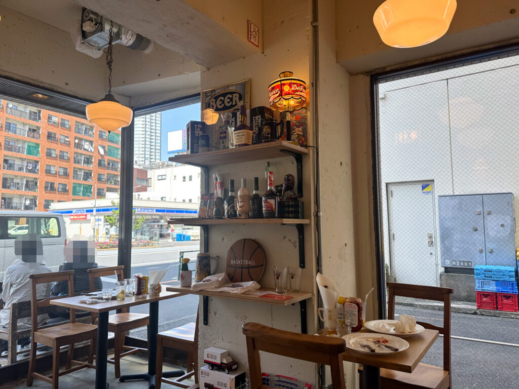 Clutch Tokyo: New Burger Shop in Akebonobashi, Shinjuku