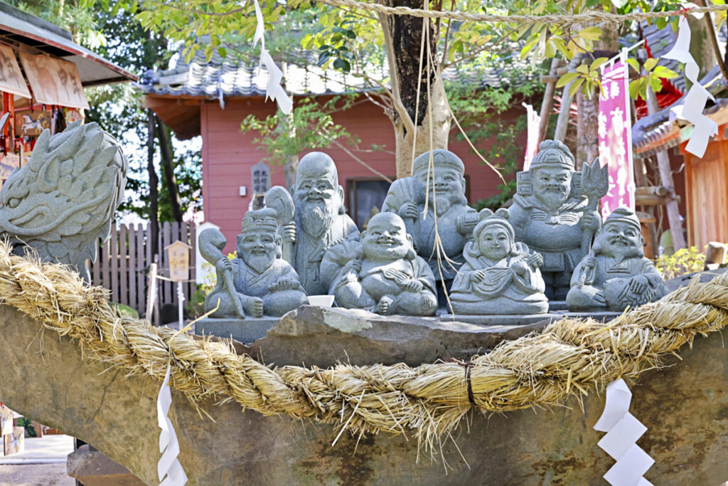 Shinjuku Yamanote Seven Lucky Gods Pilgrimage: A Complete Guide to the 7 Shrines and Temples