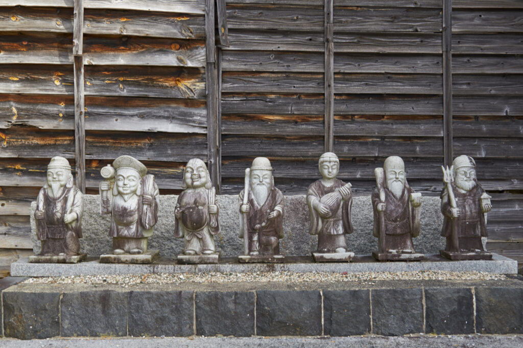 Shinjuku Yamanote Seven Lucky Gods Pilgrimage: A Complete Guide to the 7 Shrines and Temples