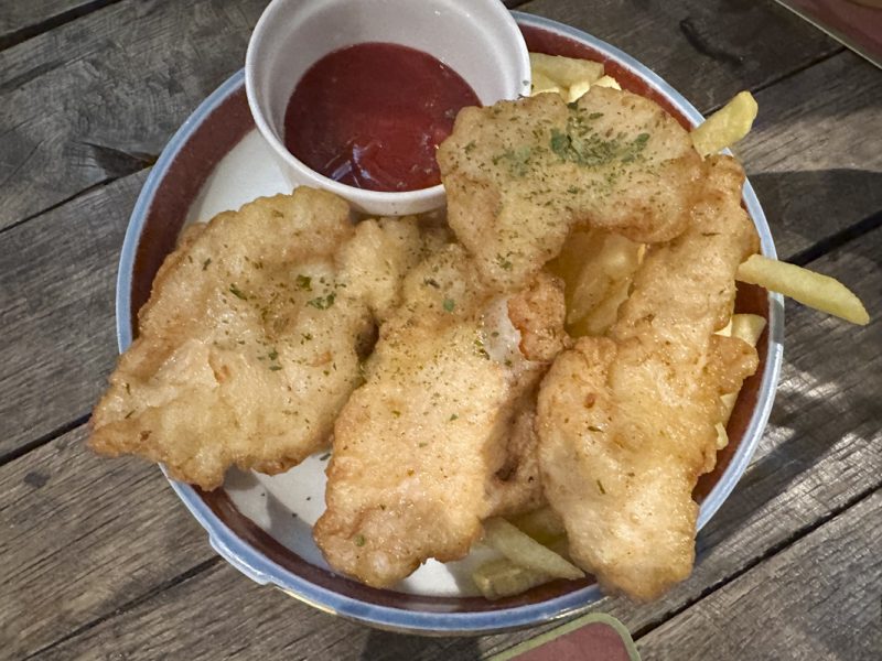 Shinjuku Gyoenmae Beer Pub: HIGHBURY -THE HOME OF BEER-