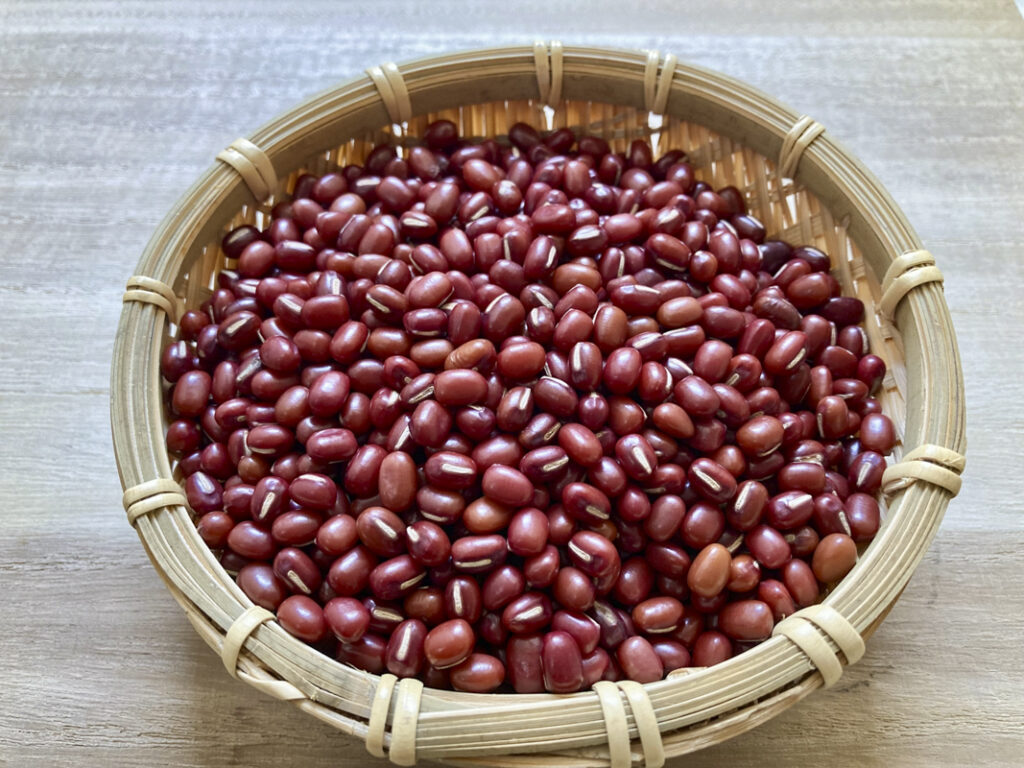 Where to Enjoy Oshiruko in Shinjuku: Traditional Japanese Red Bean Desserts and Wagashi Cafes